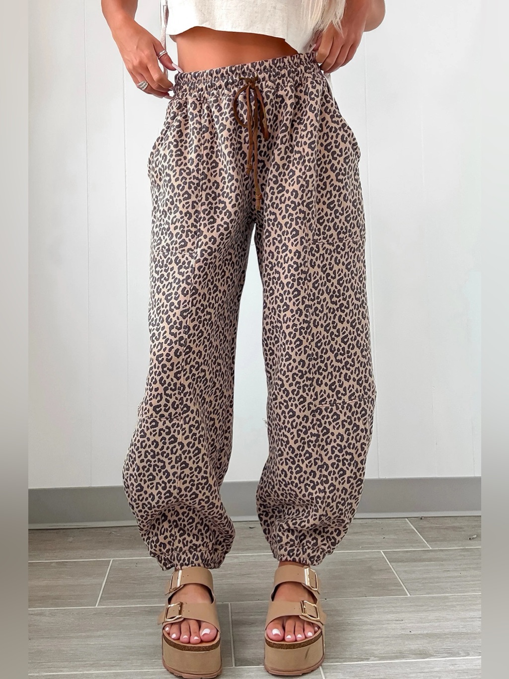 Leopard Print Elastic Waist Ankle Length Pants